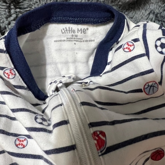 3 mo sports Onesie and hat - Picture 2 of 2